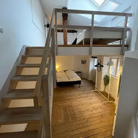 Grand - Prime Location *